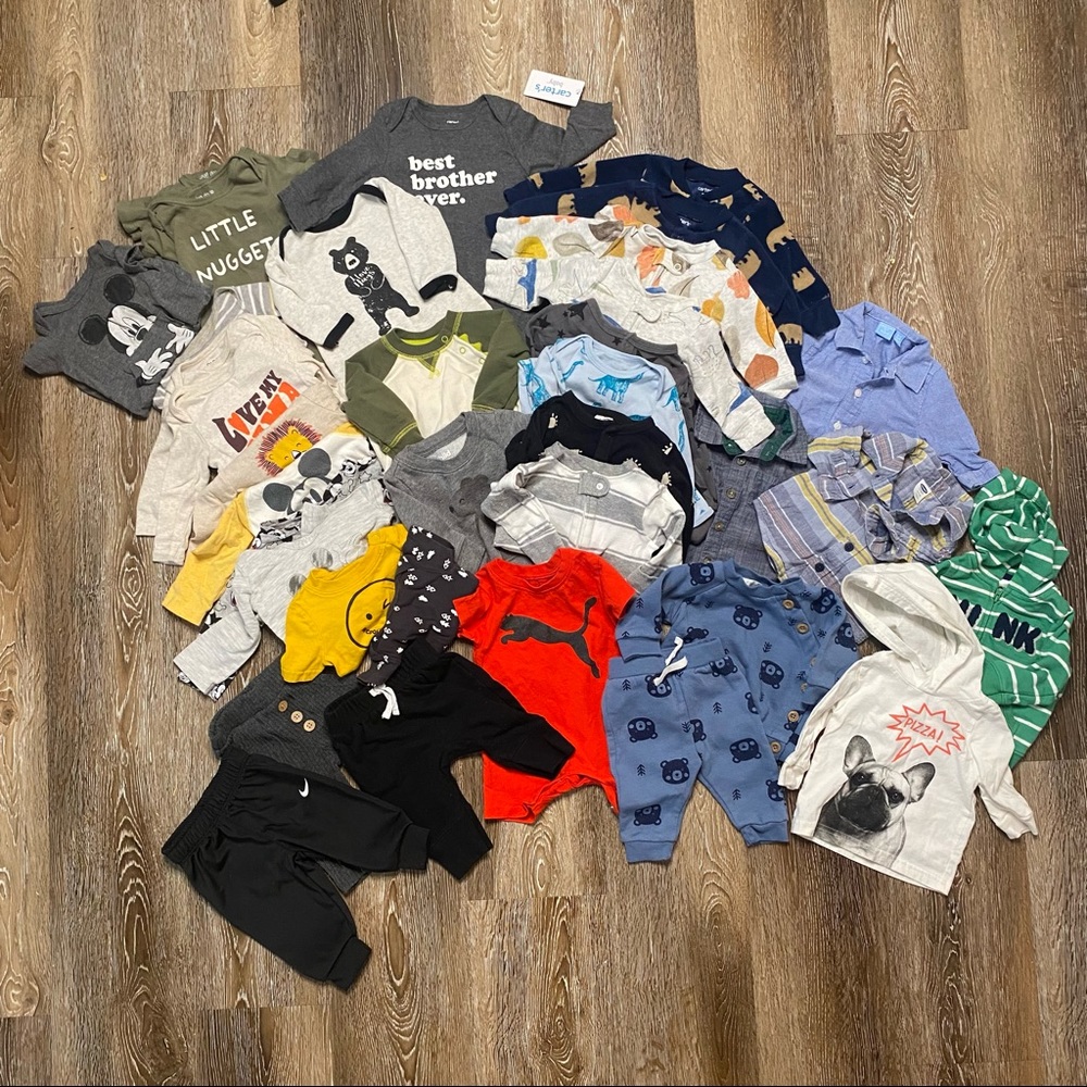Bundle of baby boy clothes 0-3 months!